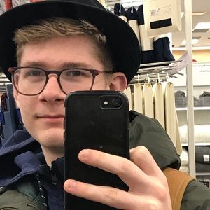 Meet your Posher, Corban